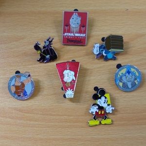 Disney pins